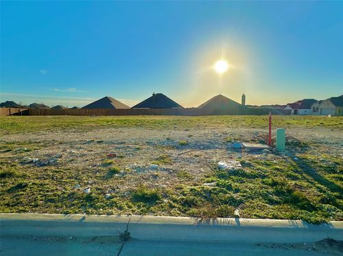 702 Broken Bow Ln, Cleburne, TX, 76033-4056 | Card Image