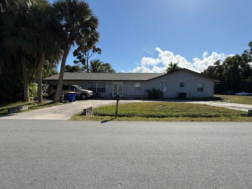 2566 Se Bonita St, Stuart, FL, 34997-5008 | Card Image