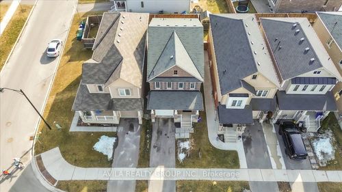 205 Thompson Rd, Caledonia, ON, N3W0C3 | Card Image