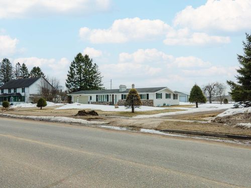 4 19th St, Caspian, MI, 49915-5009 | Card Image