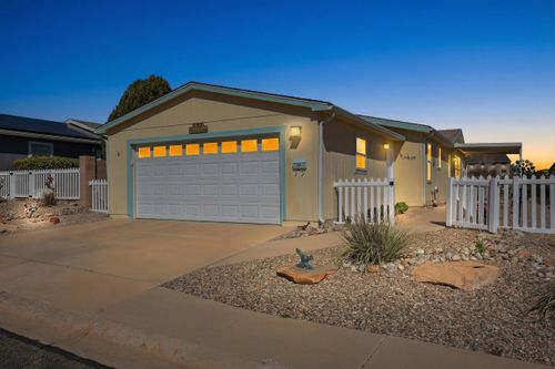 132 Sunrise Bluffs Dr, Belen, NM, 87002-2636 | Card Image