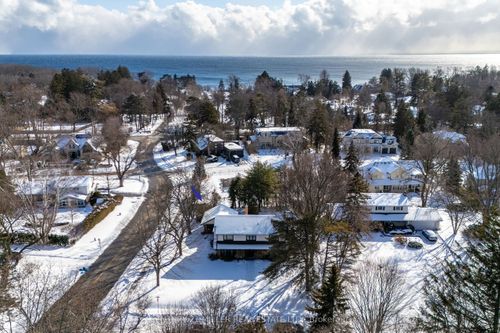 134 Abbey Crt, Oakville, ON, L6J4L1 | Card Image