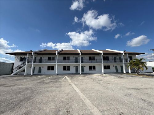 unit-6-2700 Evans Ave, FORT MYERS, FL, 33901-5303 | Card Image