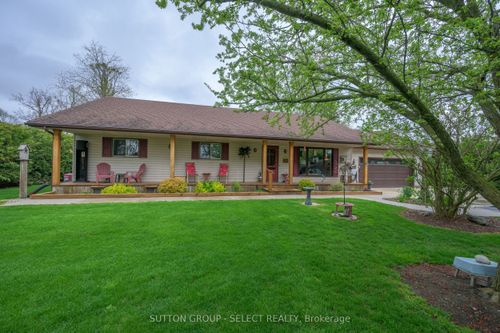 8444 Lazy Lane, Thedford, ON, N0M2N0 | Card Image