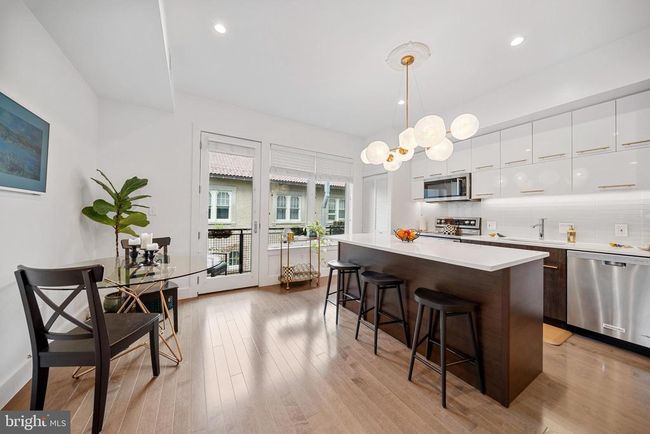 APT-6 - 1767 Lanier Pl Nw, Condo with 2 bedrooms, 2 bathrooms and null parking in WASHINGTON DC | Image 9
