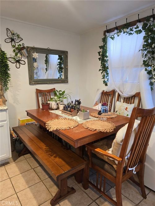 858 1/2 W 33rd Way, Long Beach, CA, 90806-1257 | Card Image
