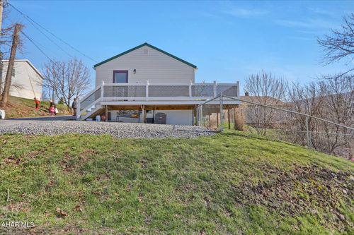 2230 Hillside Aly, Tyrone, PA, 16686 | Card Image