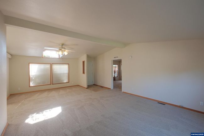 1510 Lafayette St Se, House other with 3 bedrooms, 2 bathrooms and null parking in Albany OR | Image 6