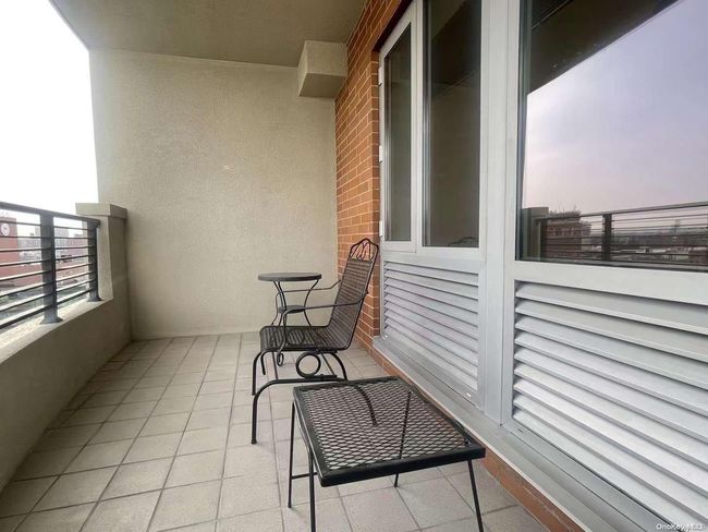 APT-12D - 37-20 Prince St, Condo with 2 bedrooms, 1 bathrooms and null parking in Flushing NY | Image 7