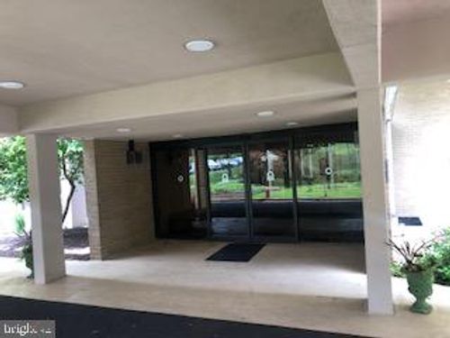 apt-814-6100 Westchester Park Dr, COLLEGE PARK, MD, 20740-2847 | Card Image