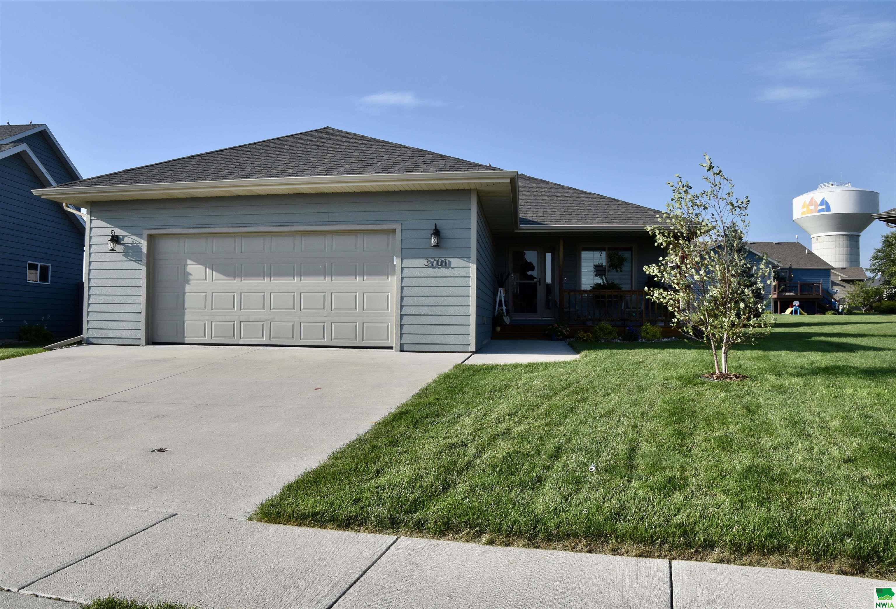 Keokuk Ave, Spirit Lake, IA 51360