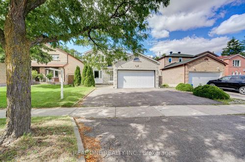 58 Elson St, Markham, ON, L3S1Y7 | Card Image