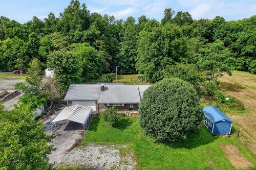 744 King Ridge Rd, Dowelltown, TN, 37059-2171 | Card Image