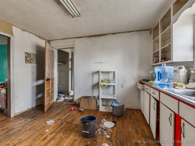 102 N Hayden St, House other with 3 bedrooms, 1 bathrooms and null parking in Chouteau OK | Image 10
