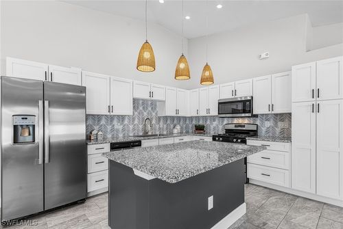 32-175 Village Circle, Labelle, FL, 33935 | Card Image