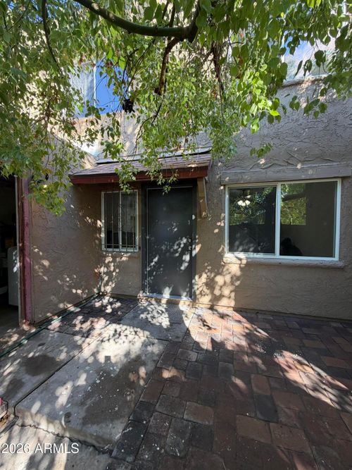 4242 N 68th Dr, Phoenix, AZ, 85033-8254 | Card Image