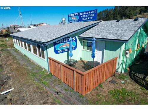 142 Bay Front Loop, Winchester Bay, OR, 97467-8759 | Card Image