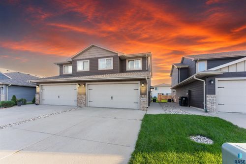 9523 W Gert St Street, Sioux Falls, SD, 57106 | Card Image