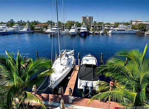 204-815 Middle River Dr, Fort Lauderdale, FL, 33304-3554 | Card Image