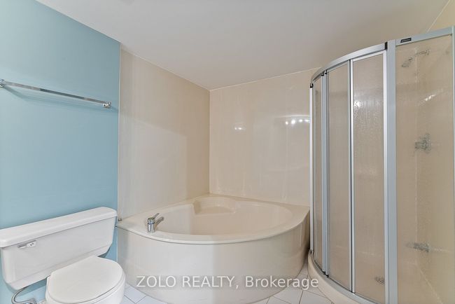 911 - 40 Harding Blvd, Condo with 3 bedrooms, 2 bathrooms and 1 parking in Richmond Hill ON | Image 20