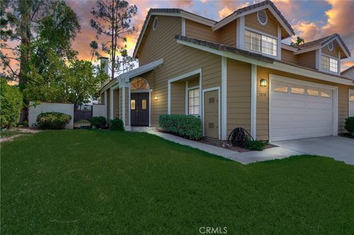 5838 Fairlane Dr, Riverside, CA, 92506-3472 | Card Image