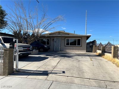 1152 Miller Avenue, House other with 4 bedrooms, 2 bathrooms and null parking in Las Vegas NV | Image 2