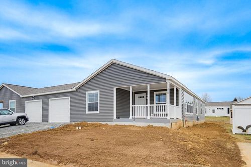 443 Eastwood Ln, LANCASTER, PA, 17601-5475 | Card Image