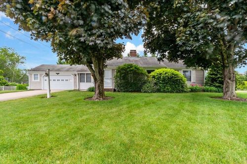 23 George St, Seekonk, MA, 02771-3804 | Card Image