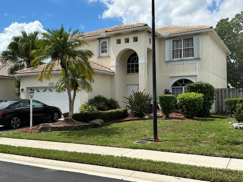 3173 Dogwood Ln, Margate, FL, 33063-8018 | Card Image