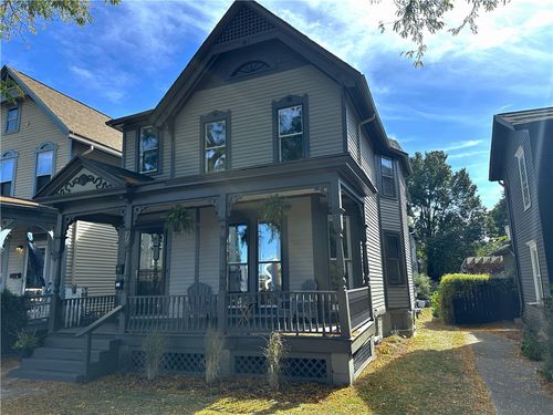 77 Marshall St, Rochester, NY, 14607-3523 | Card Image