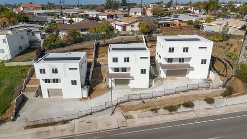 2720 Reo Dr, San Diego, CA, 92139 | Card Image