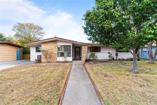 518 Dolphin Pl, Corpus Christi, TX, 78411-2214 | Card Image