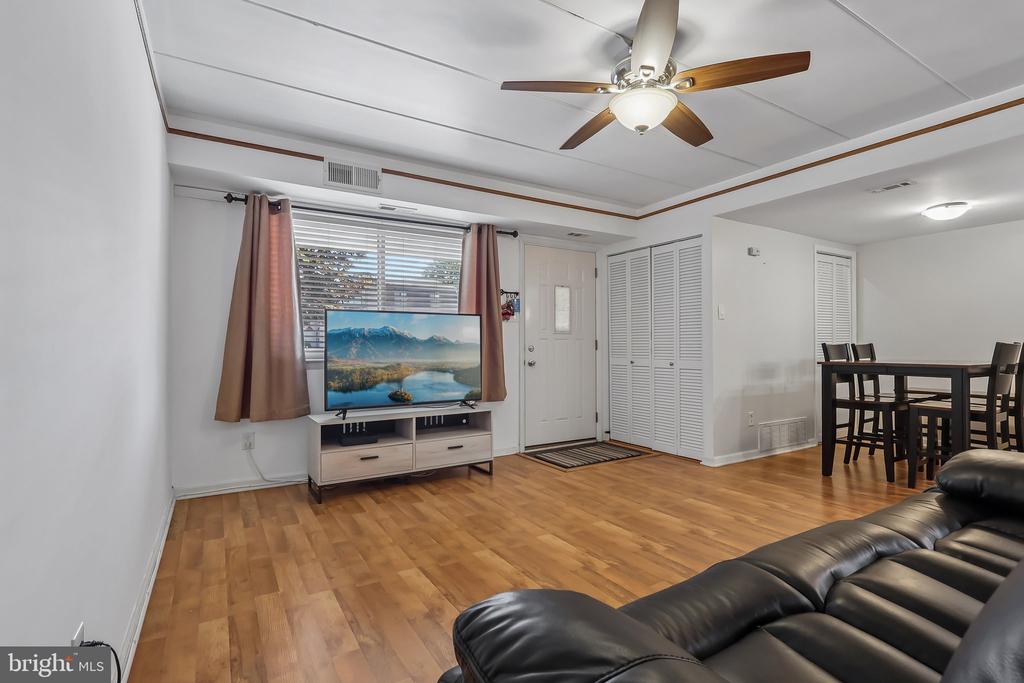 Residential in PHILADELPHIA 4