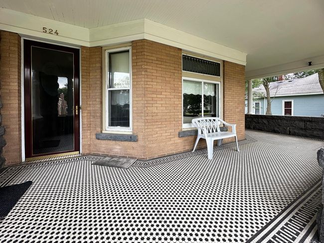 Front Porch.jpg | Image 21