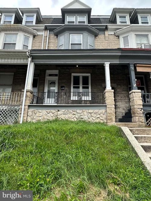 421 N 12th St, READING, PA, 19604-2820 | Card Image