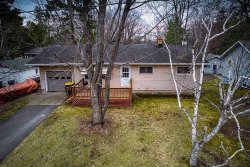 202 Crescent St, Rhinelander, WI, 54501-2956 | Card Image