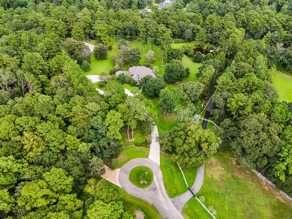 Los Encinos Dr, Magnolia, TX 77354
