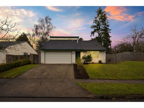 12280 Sw Cresmoor Dr, Beaverton, OR, 97008-5898 | Card Image