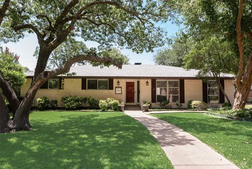 1213 Elmwood Dr, Richardson, TX, 75080-4820 | Card Image