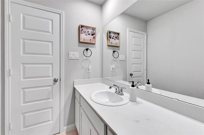 3rd bathroom | Image 32