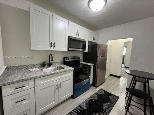 1505-140 Nw 13th St, Miami, FL, 33136-2649 | Card Image