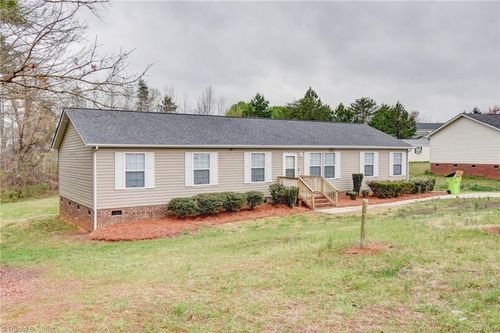 5476 Quarter Horse Trl, Gibsonville, NC, 27249-9620 | Card Image