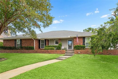 309 Intrepid Dr, Slidell, LA, 70458-9112 | Card Image