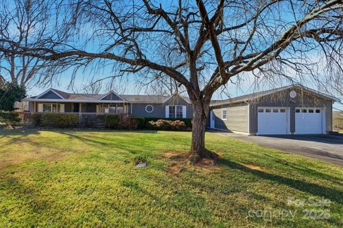 4598 Pruett Dr, Morganton, NC, 28655-7907 | Card Image