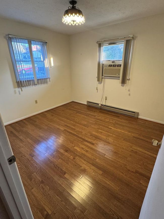 573 Cresswood Dr, House other with 3 bedrooms, 2 bathrooms and 1 parking in Richlands VA | Image 22