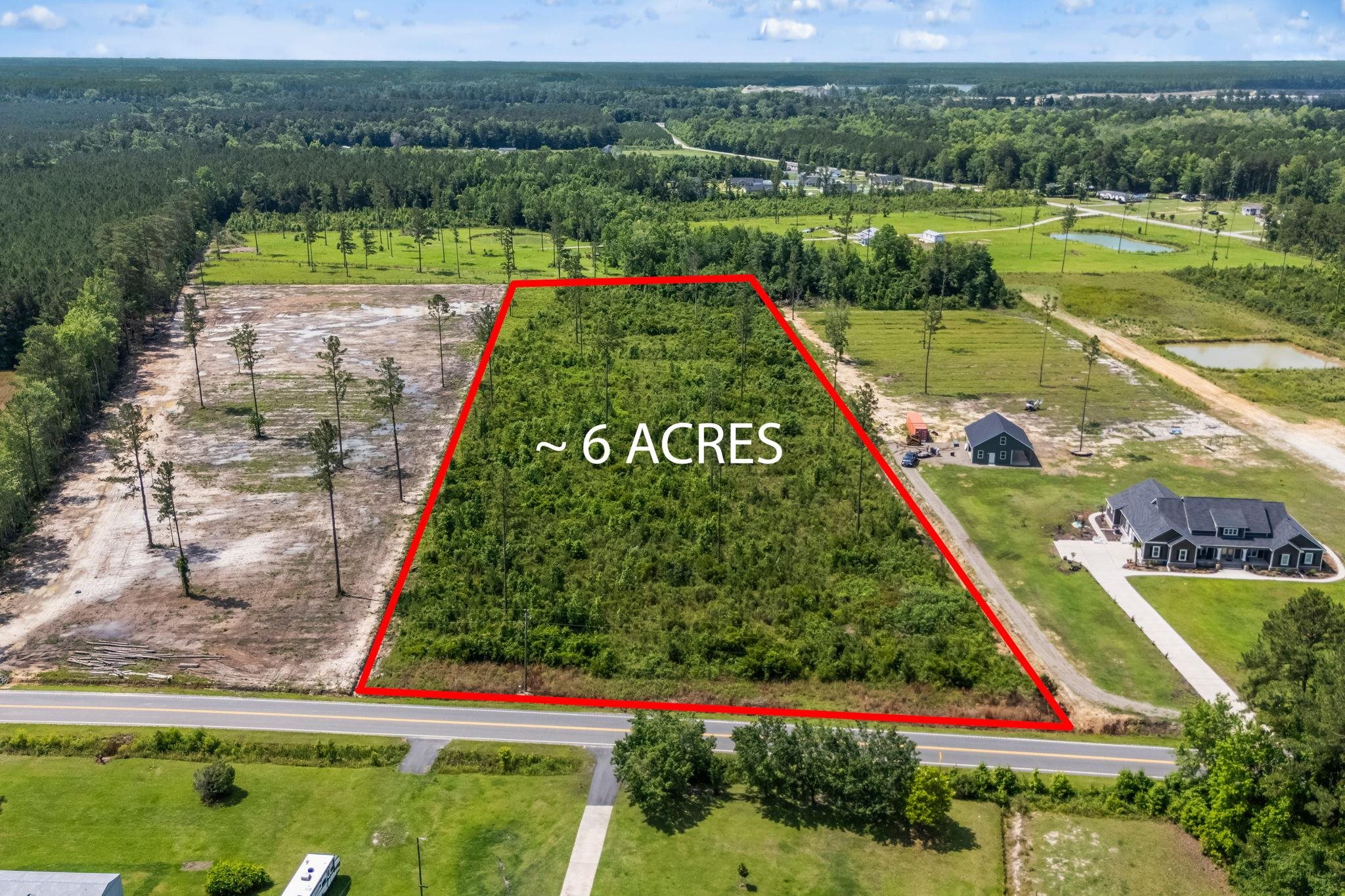 Land in Loris