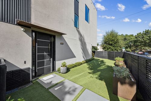 3229 Lee St, Dallas, TX, 75205-4441 | Card Image