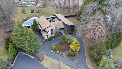 4 Frost Ct, New City, NY, 10956-6658 | Card Image