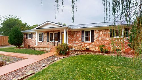 715 Poplar Bluff Rd E, Auburntown, TN, 37016-6044 | Card Image