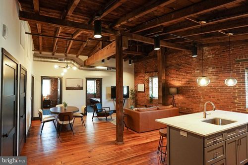 apt-303-437 W Grant St, LANCASTER, PA, 17603-4872 | Card Image